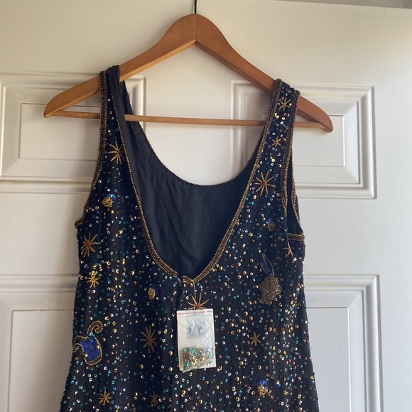 Holiday dress - Picture 3 of 6